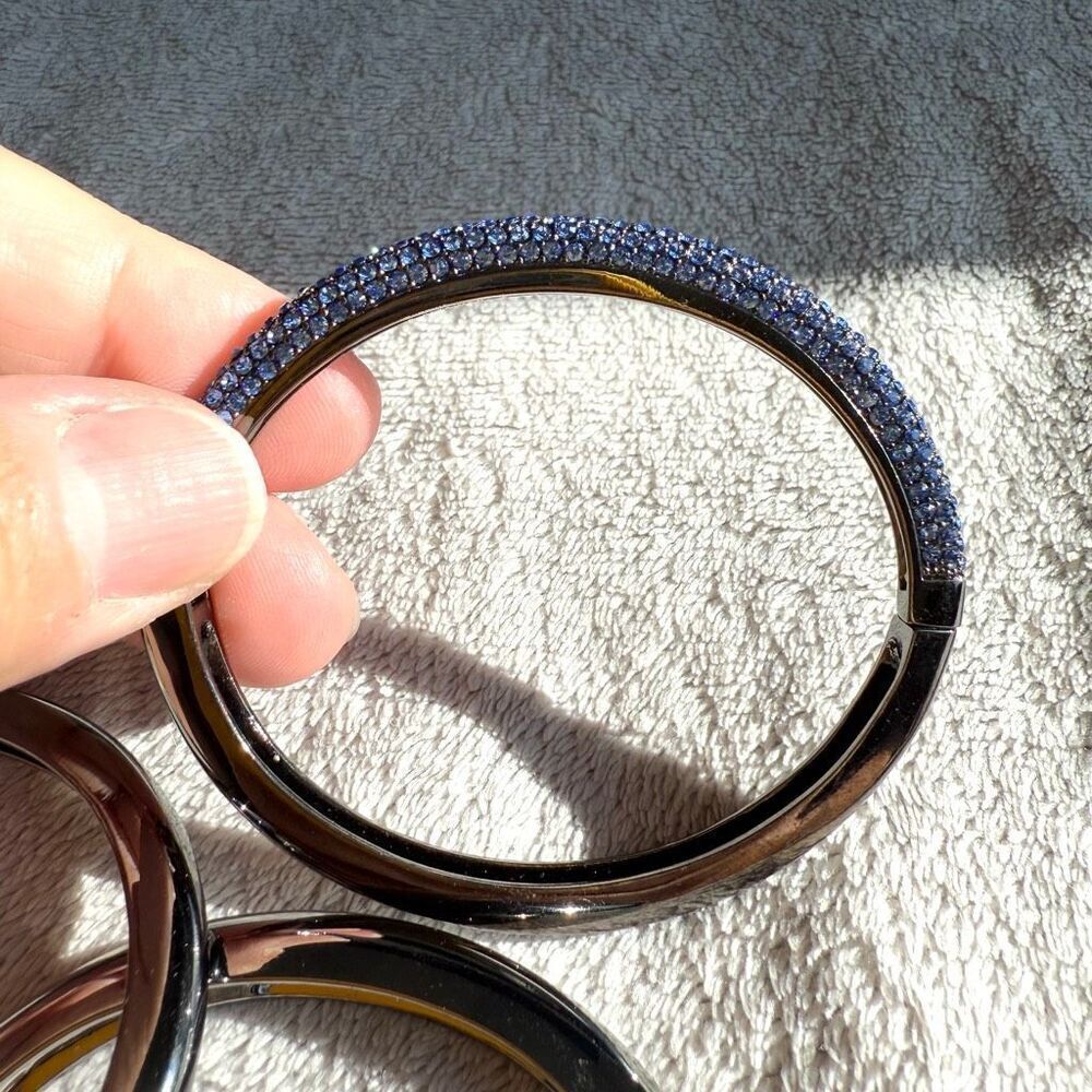 NWOT Nina 7mm B-Aaron Half Pave Dark Blue Swarovski Crystal Hinge Bracelet